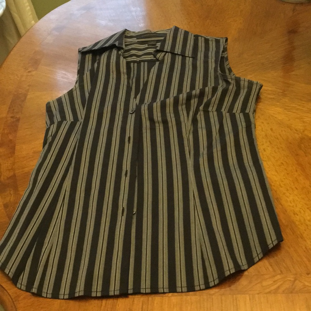 Express Design Studio Button Down Size Small - image 1